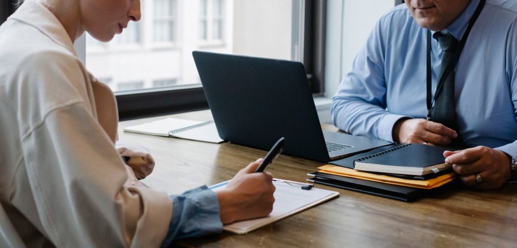 Contrato Social: o Guia Completo para Abrir uma Empresa com Sócios